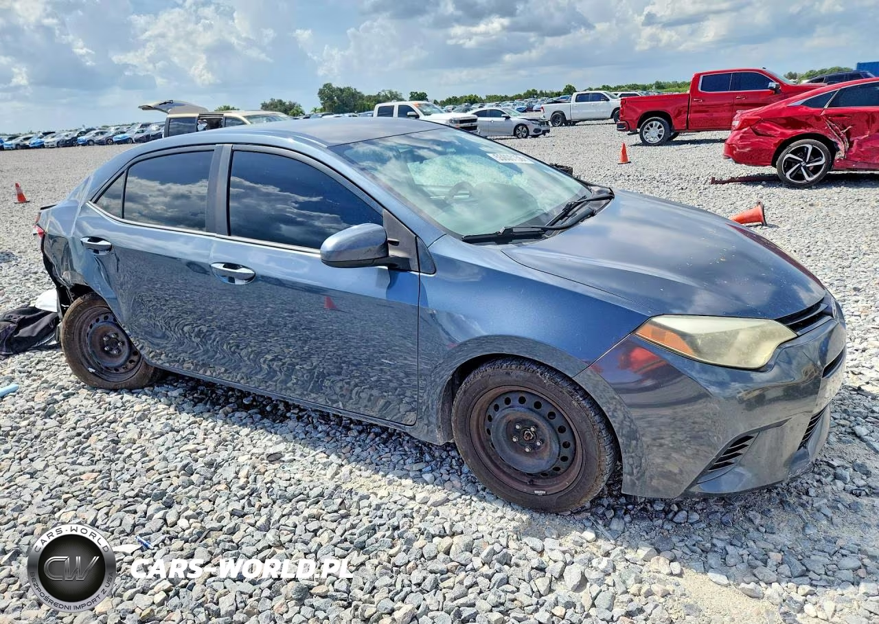 2015 Toyota Corolla VIN:2T1BURHE9FC325889 - 4
