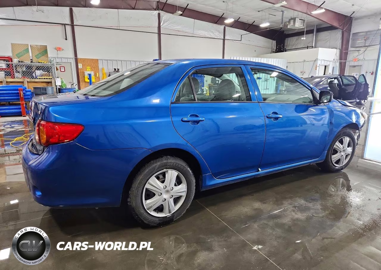 2010 Toyota Corolla Le VIN:2T1BU4EE8AC318867 - 3