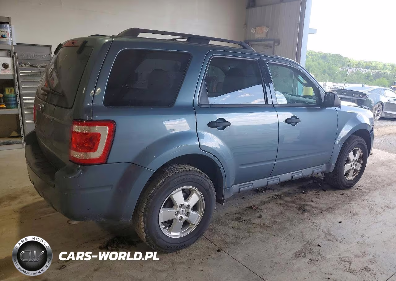 2012 Ford Escape Xlt VIN:1FMCU0D72CKA57829 - 3