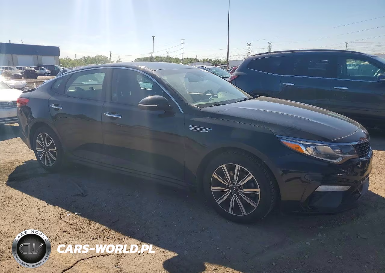 2019 Kia Optima Lx VIN:5XXGT4L30KG366318 - 4