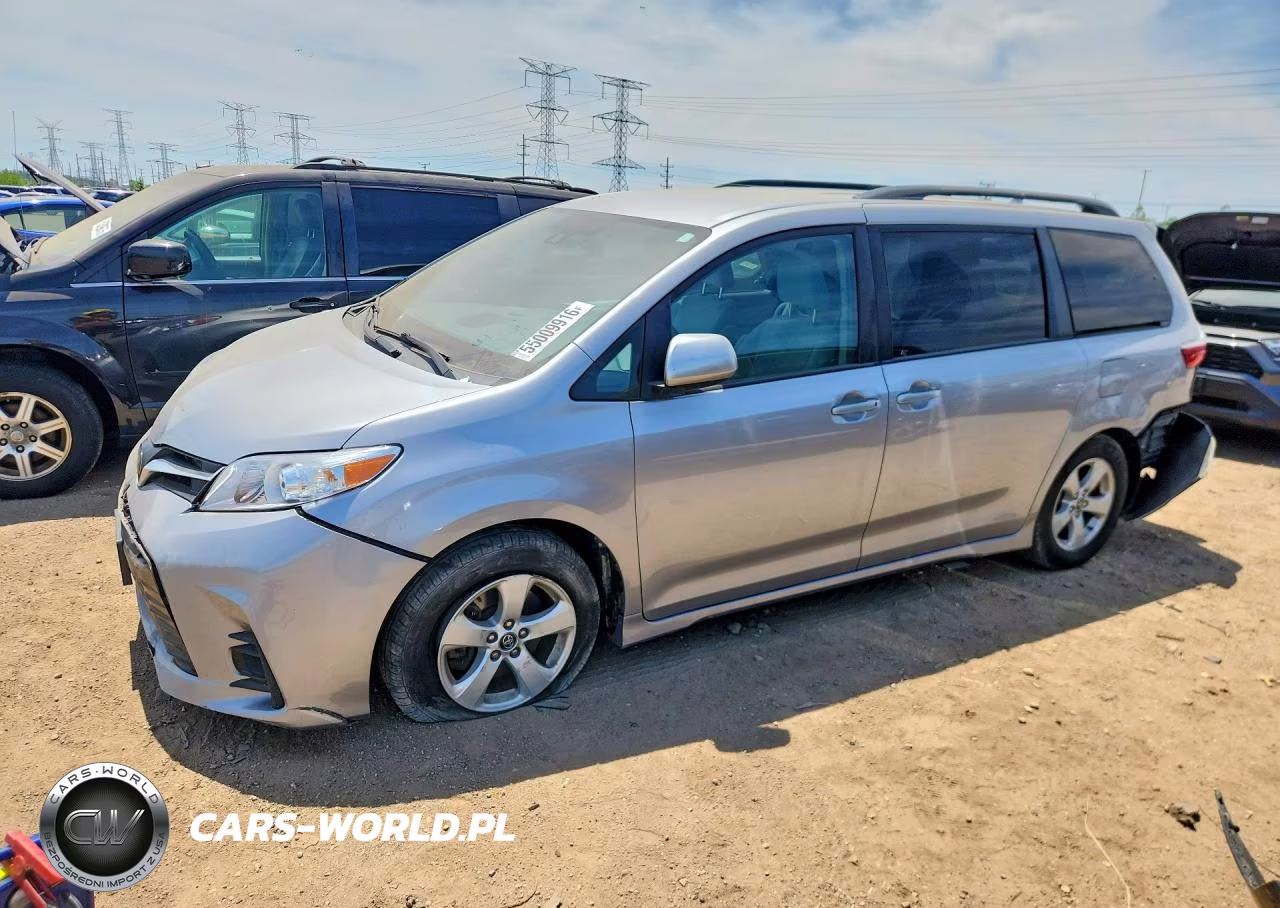 2018 Toyota Sienna Le