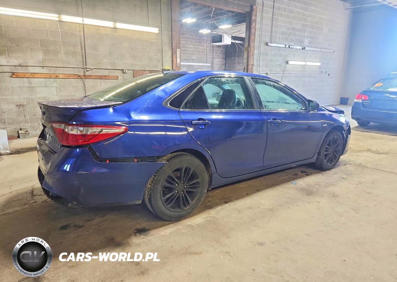 2016 Toyota Camry Se VIN:4T1BF1FK8GU610507 - 3