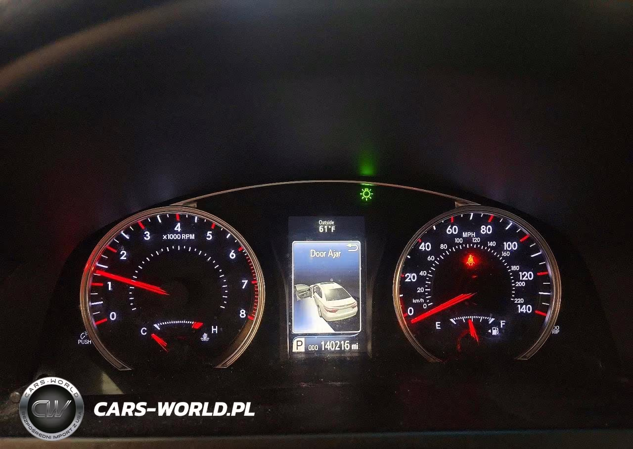 2016 Toyota Camry Se VIN:4T1BF1FK8GU610507 - 9