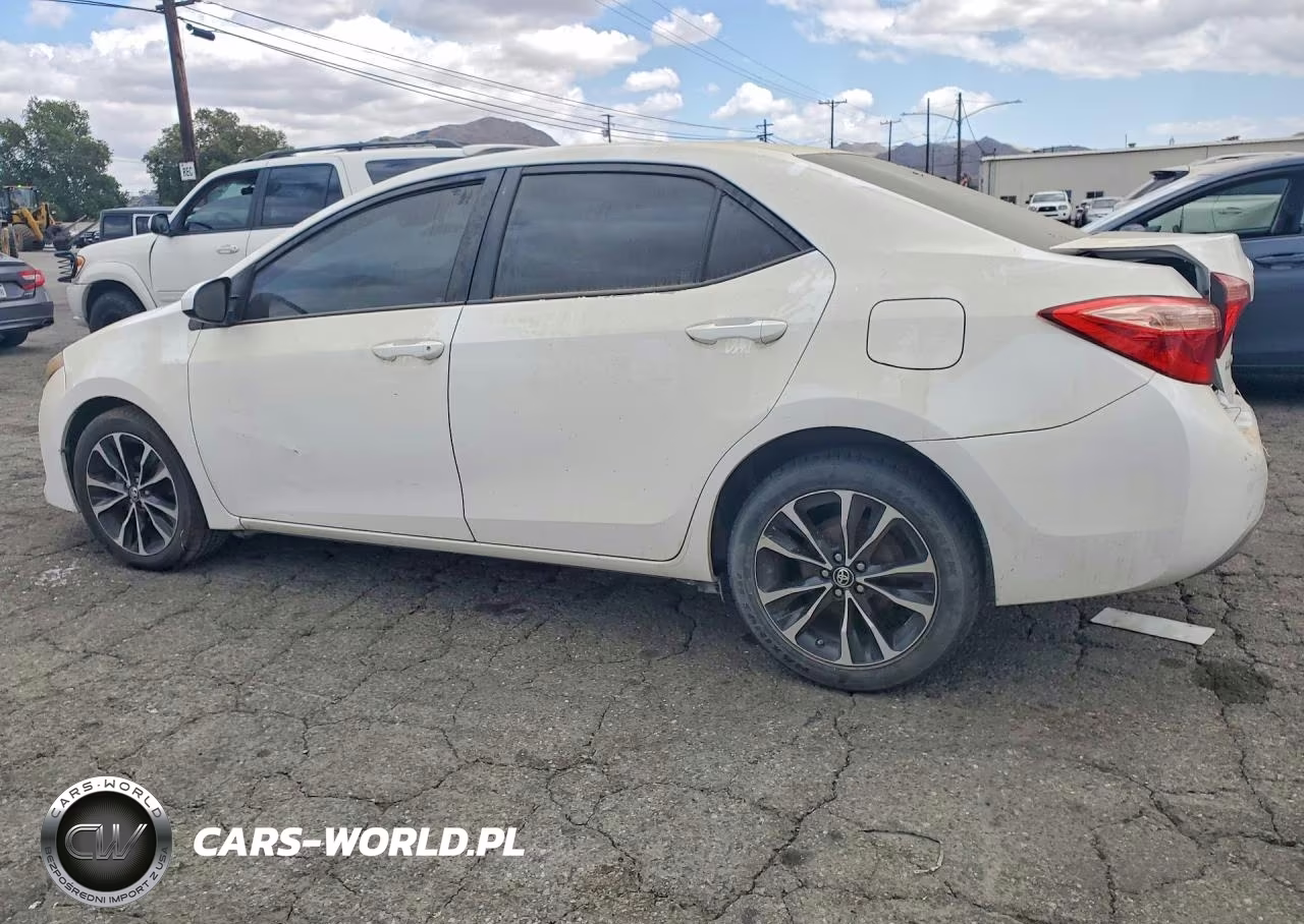 2017 Toyota Corolla L VIN:5YFBURHE9HP573479 - 2