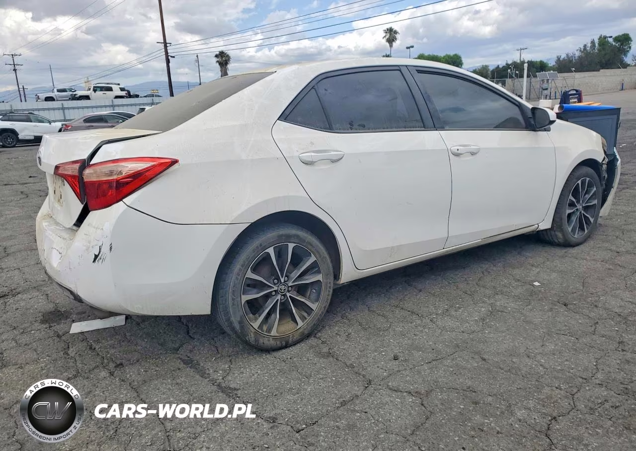 2017 Toyota Corolla L VIN:5YFBURHE9HP573479 - 3
