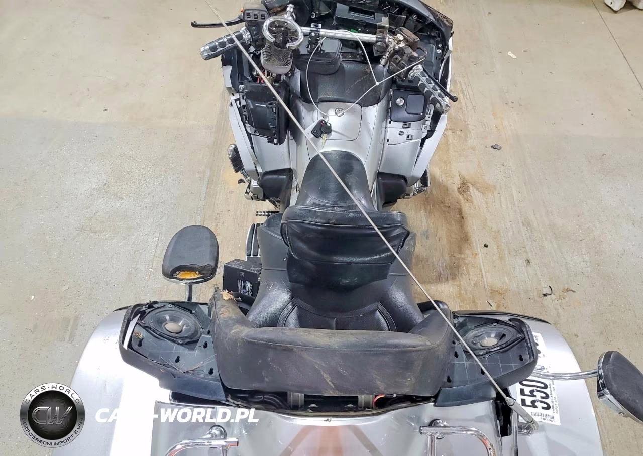 2015 Honda Gl1800 VIN:JH2SC68G1FK300557 - 6