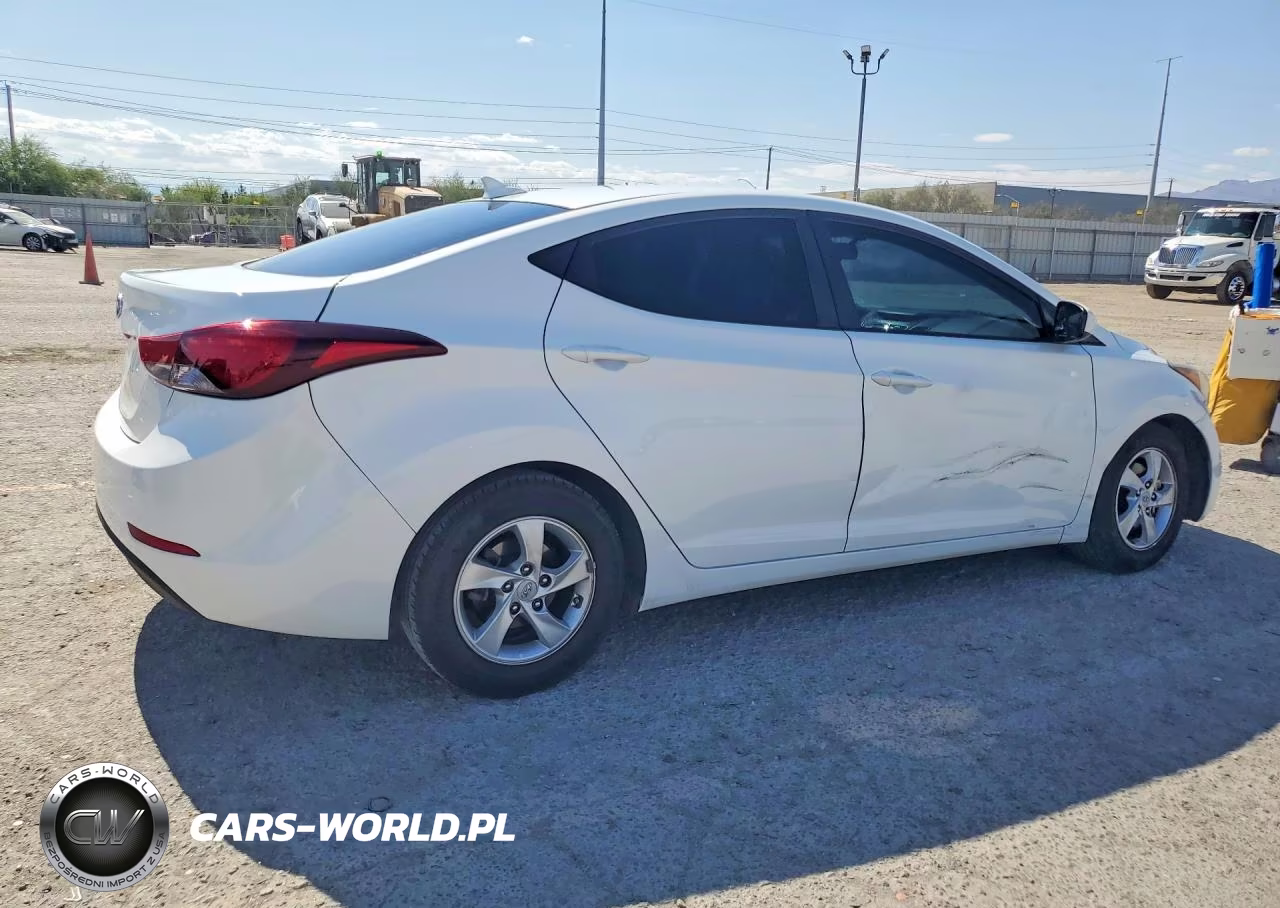 2014 Hyundai Elantra Se VIN:5NPDH4AE8EH500543 - 3