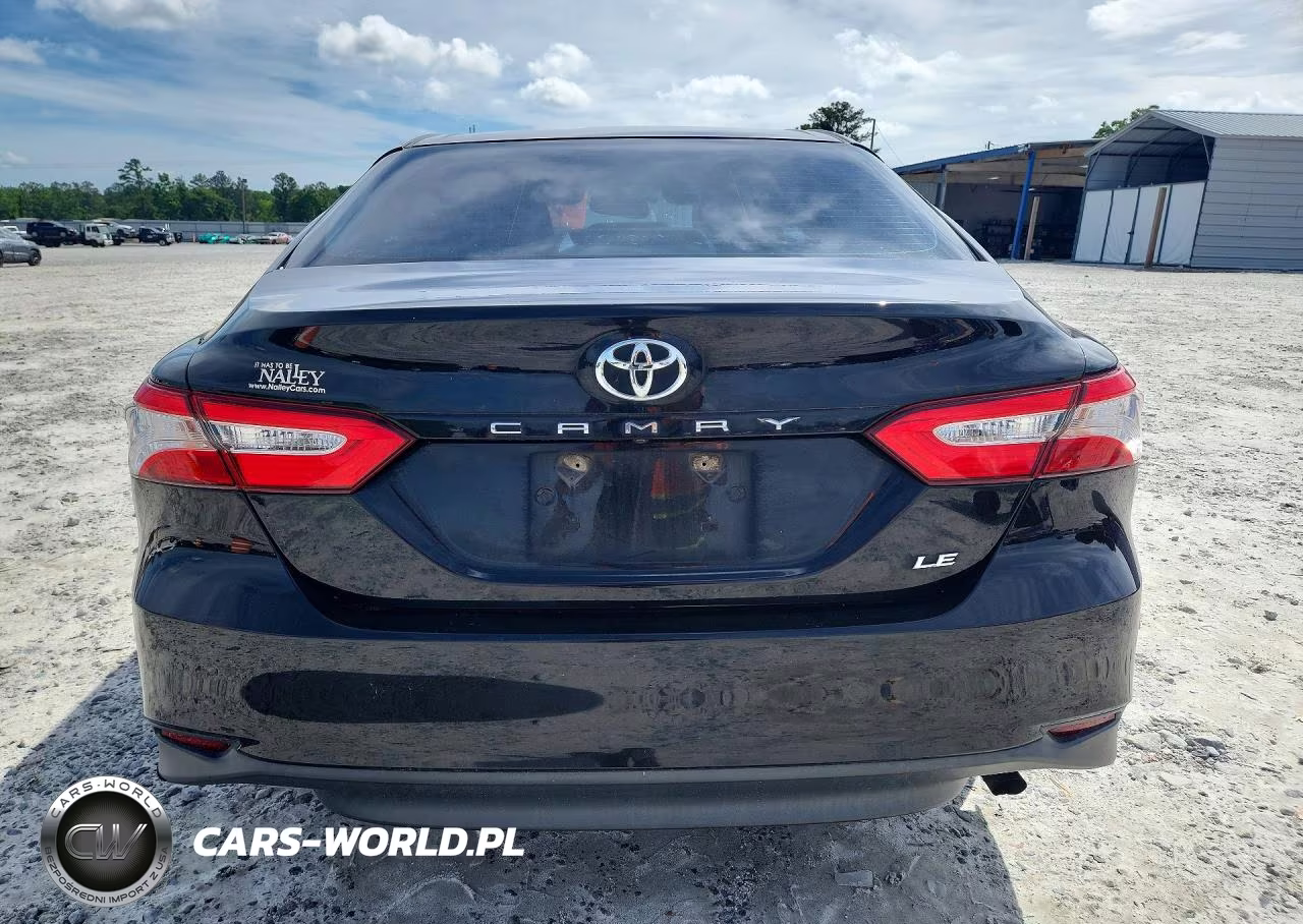 2018 Toyota Camry Le VIN:4T1B11HK2JU629671 - 6