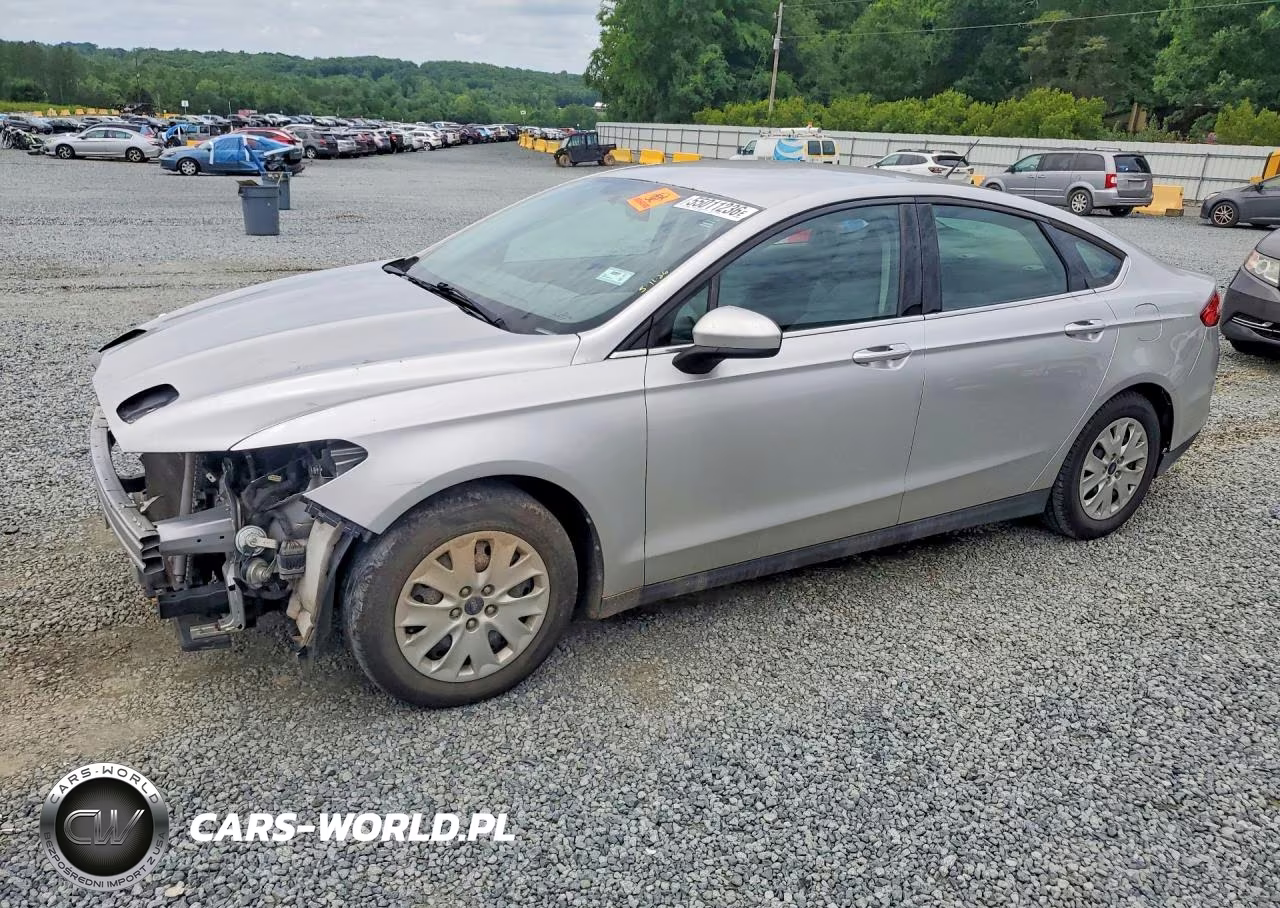 2013 Ford Fusion S – zdjęcie 1 z 12