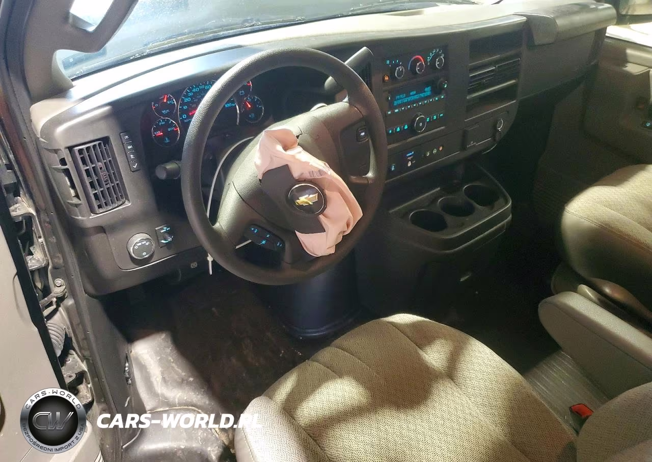 2024 Chevrolet Express 2500 Cargo Delivery Van VIN:1GCWGAFP2R1251903 - 8