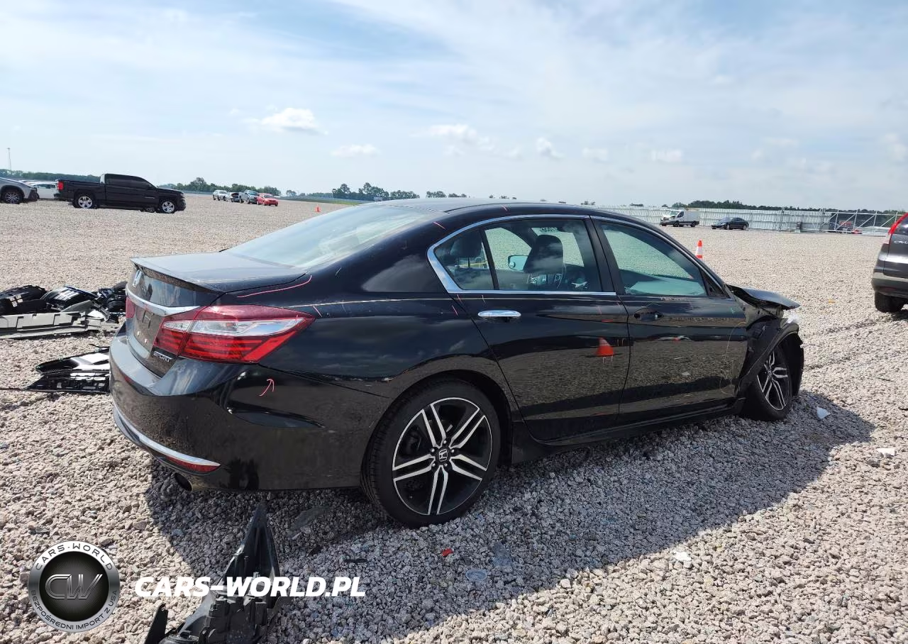 2017 Honda Accord Sport VIN:1HGCR2F5XHA294077 - 3