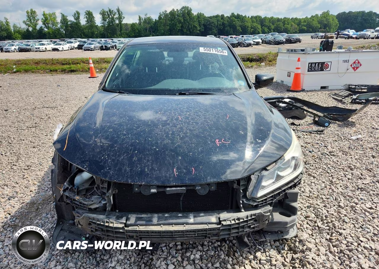 2017 Honda Accord Sport VIN:1HGCR2F5XHA294077 - 5