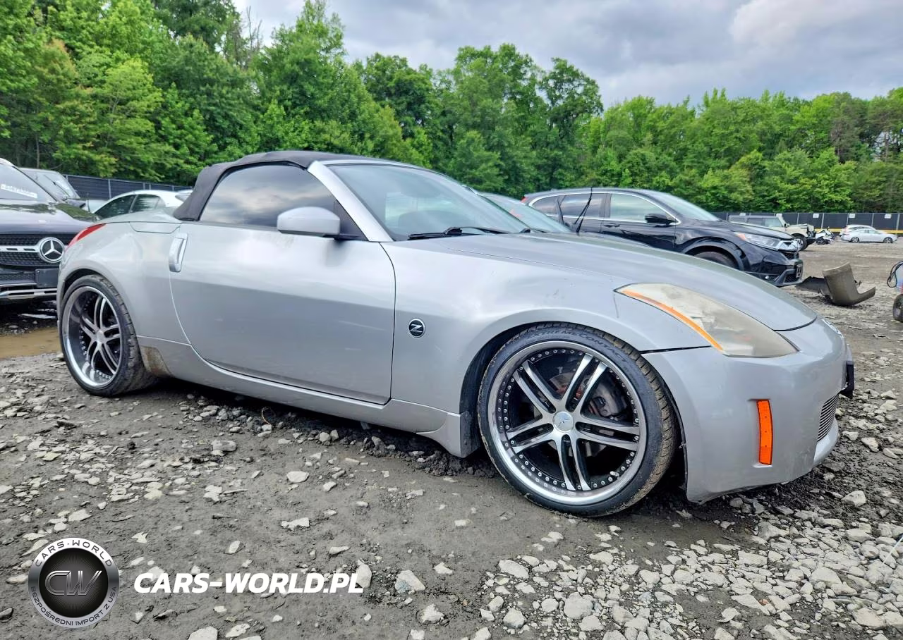 2005 Nissan 350Z Roadster VIN:JN1AZ36A65M754230 - 4