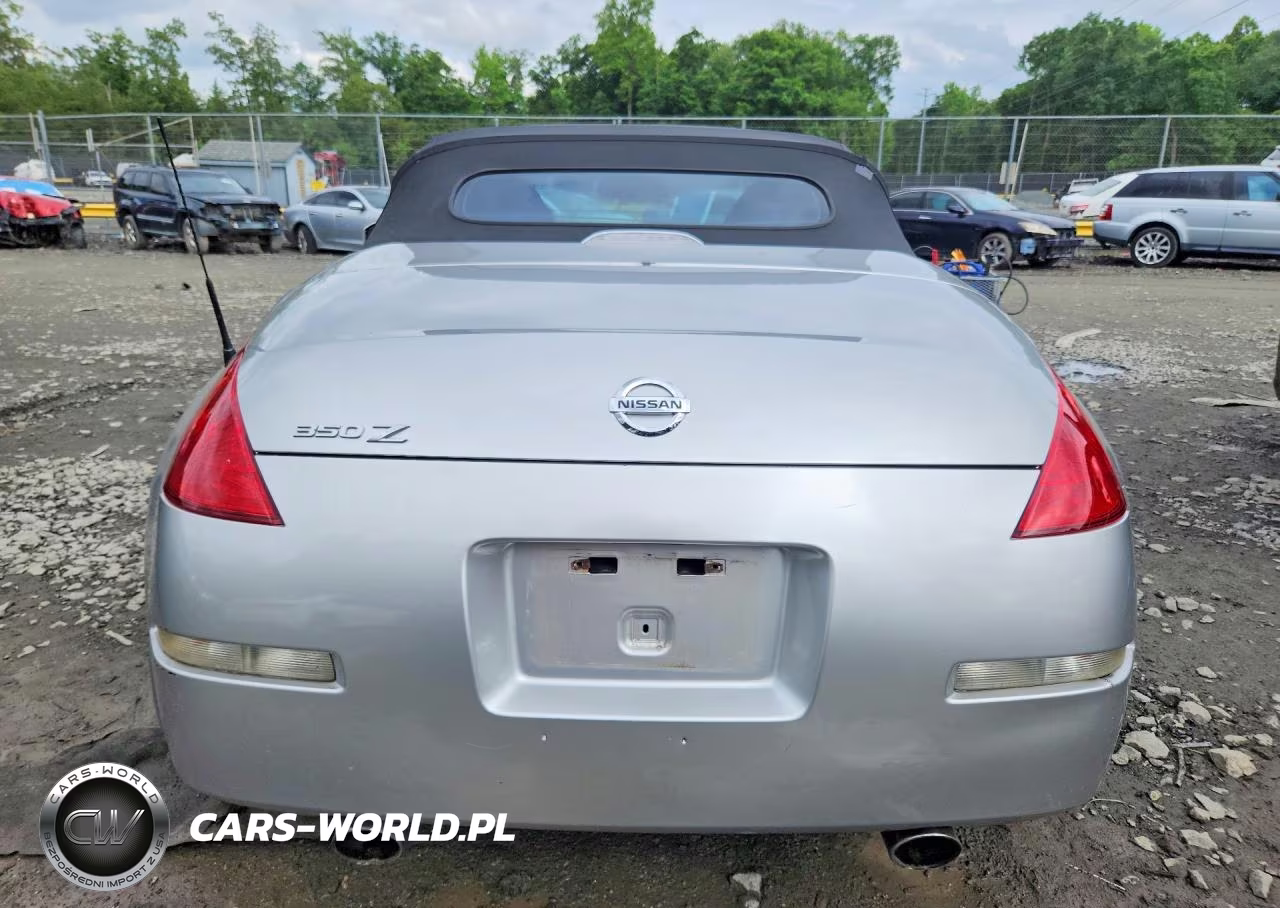 2005 Nissan 350Z Roadster VIN:JN1AZ36A65M754230 - 6