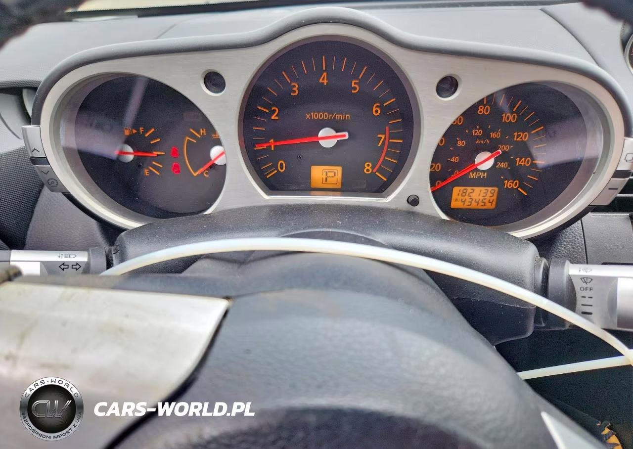 2005 Nissan 350Z Roadster VIN:JN1AZ36A65M754230 - 9