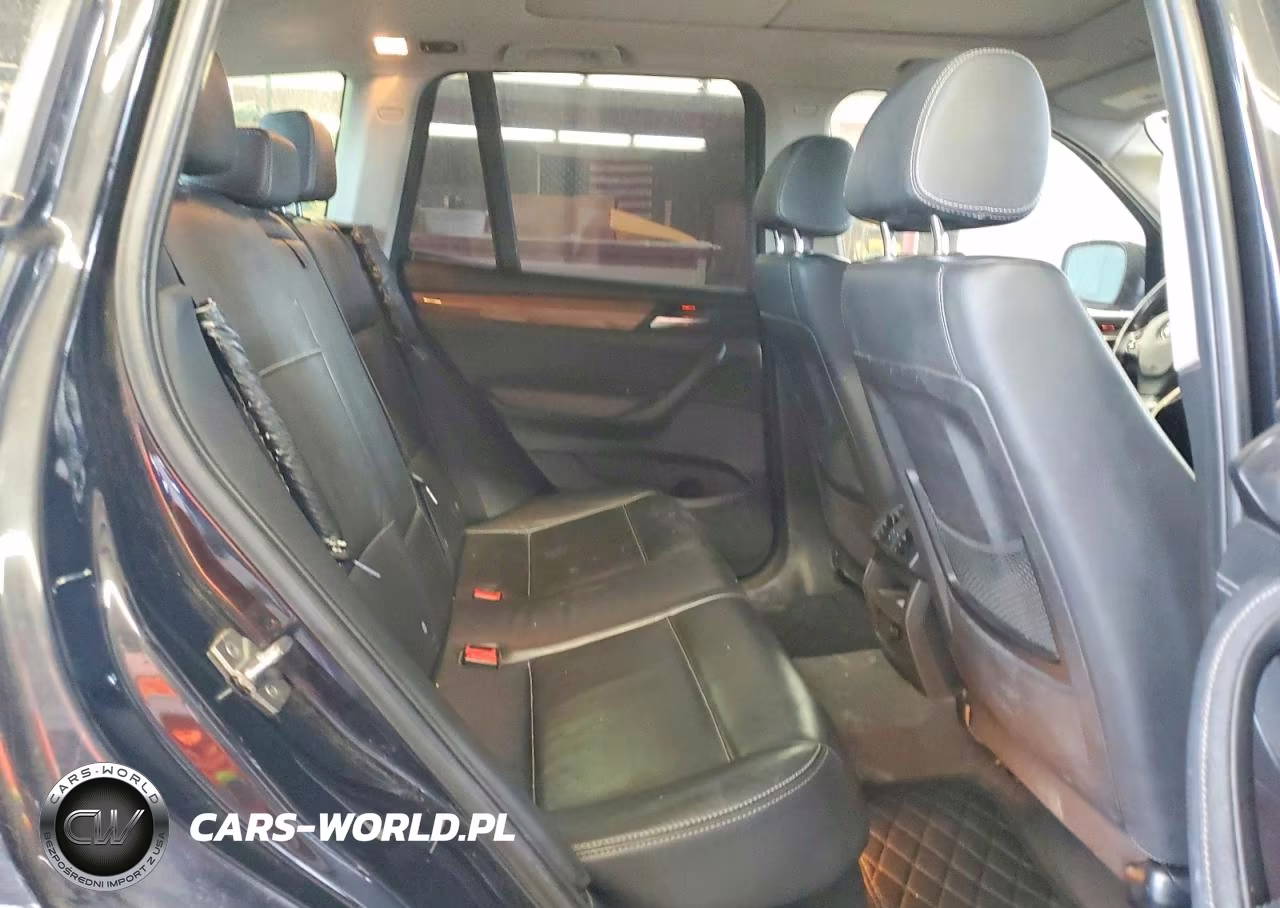 2011 BMW X3 xDrive28I VIN:5UXWX5C50BL700983 - 10