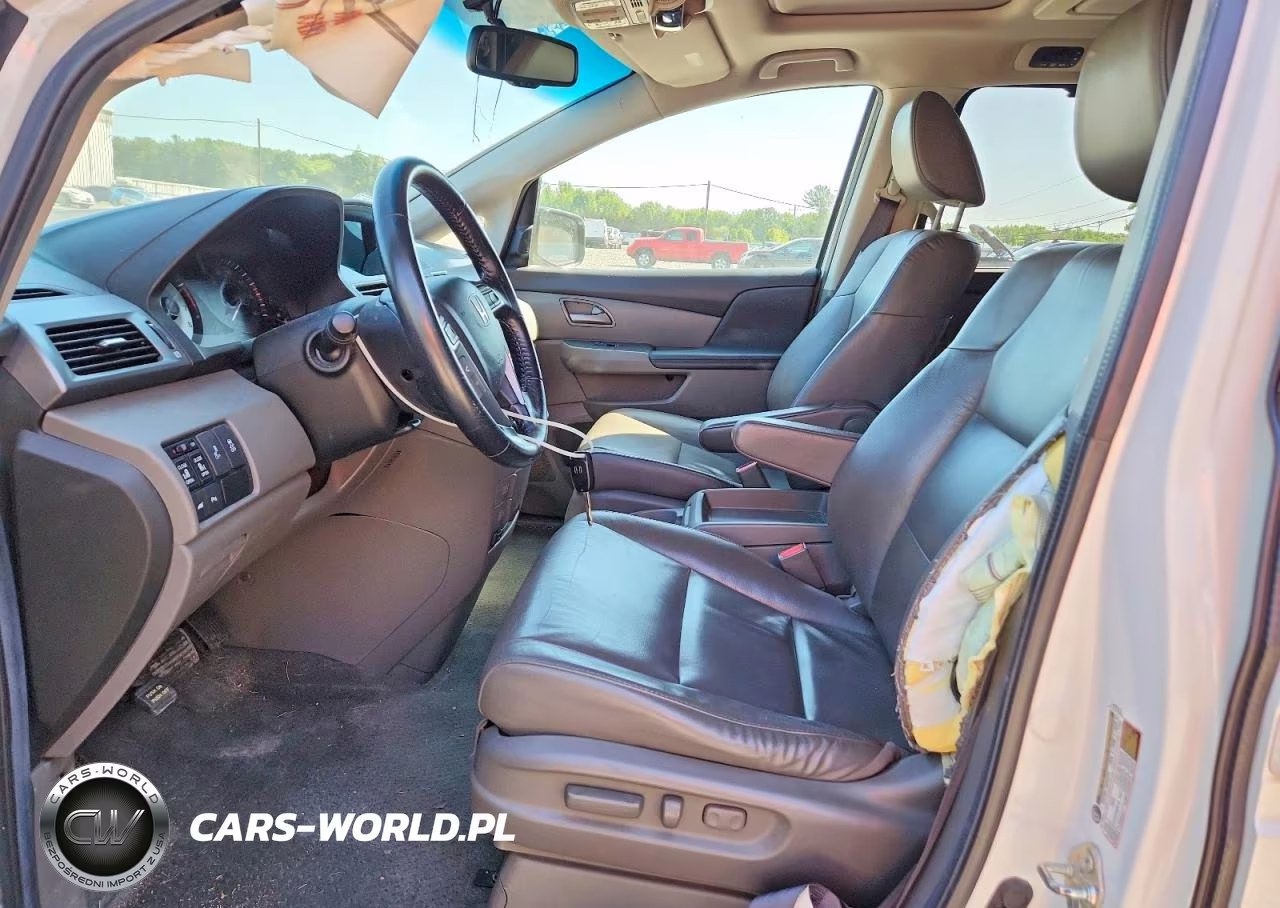 2012 Honda Odyssey Touring VIN:5FNRL5H90CB143292 - 7