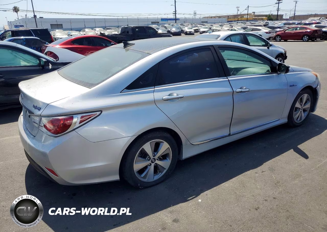 2011 Hyundai Sonata Hybrid VIN:KMHEC4A48BA018566 - 3