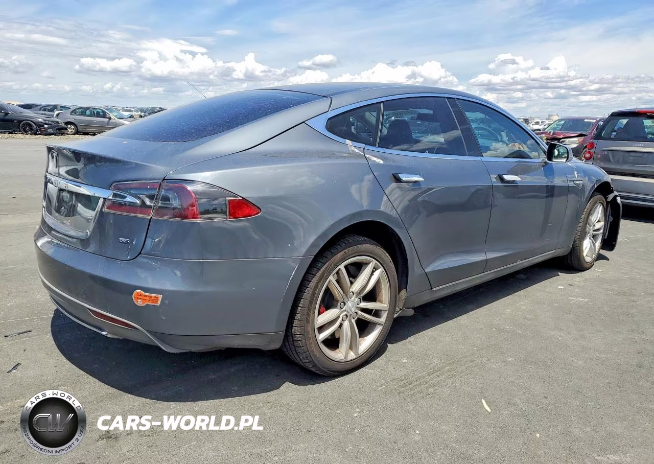 2013 Tesla Model S VIN:5YJSA1CN5DFP17892 - 3