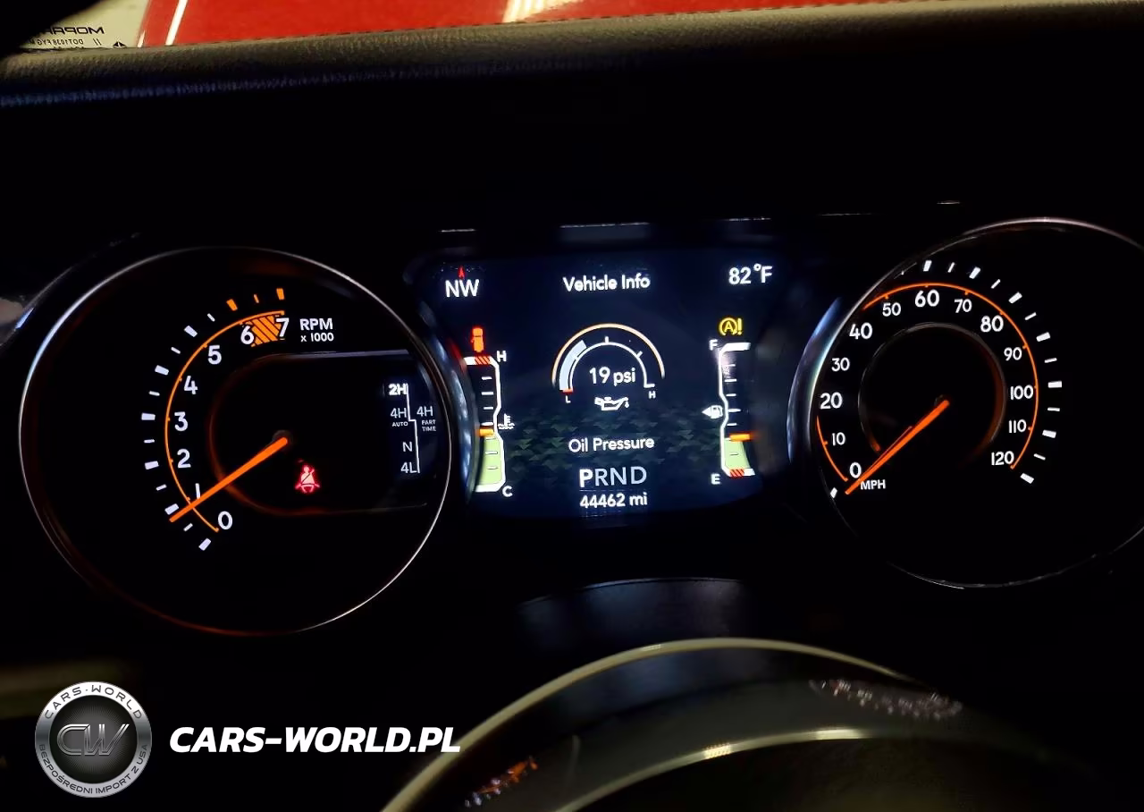 2021 Jeep Wrangler Unlimited Sahara VIN:1C4HJXEN6MW736540 - 9