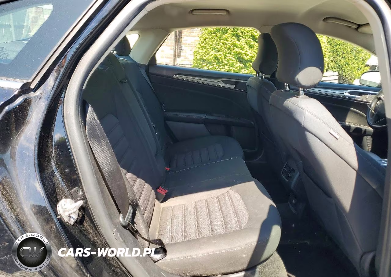 2018 Ford Fusion Se VIN:3FA6P0HD8JR226985 - 10