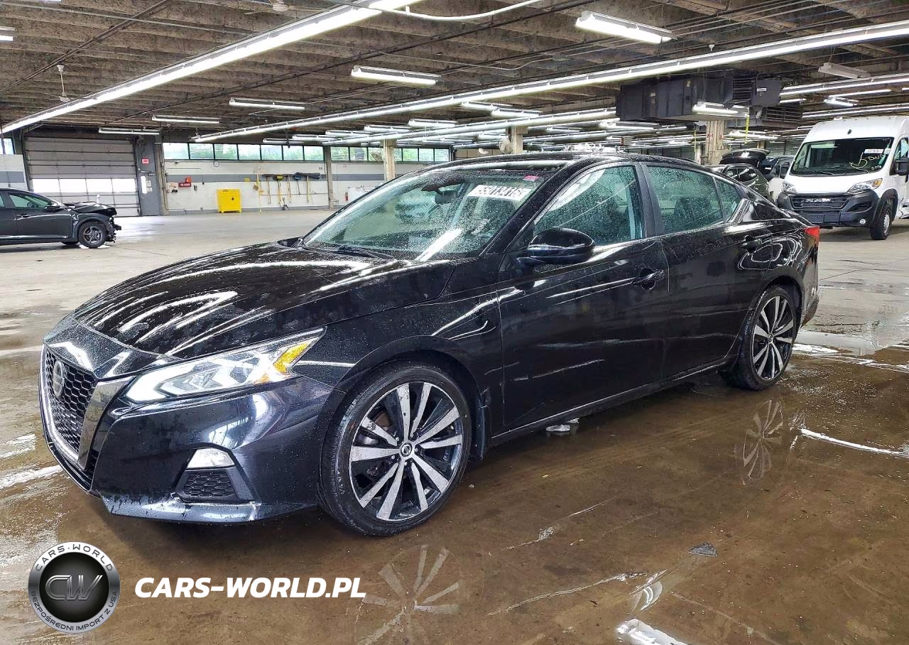 2021 Nissan Altima Sr