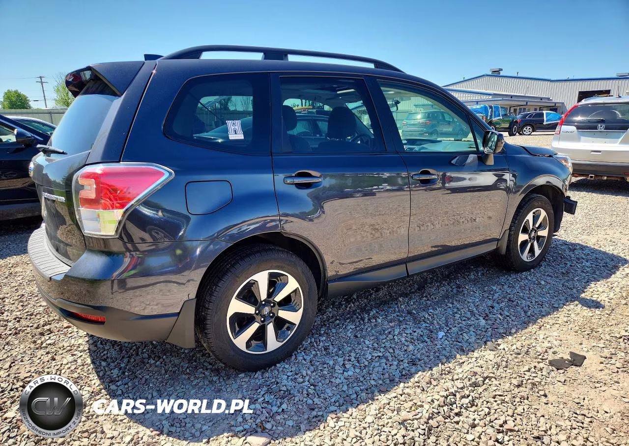 2018 Subaru Forester 2.5I Premium VIN:JF2SJAEC4JH475833 - 3