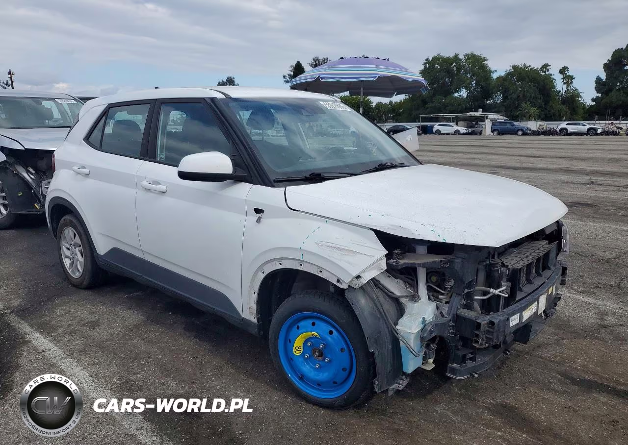 2021 Hyundai Venue Se VIN:KMHRB8A38MU112015 - 4