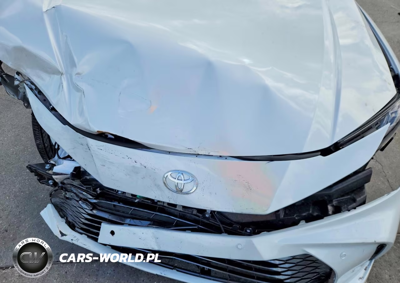 2026 Toyota Camry Xle VIN:4T1DBADK9TU057593 - 11