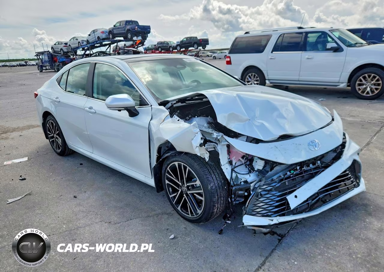 2026 Toyota Camry Xle VIN:4T1DBADK9TU057593 - 4