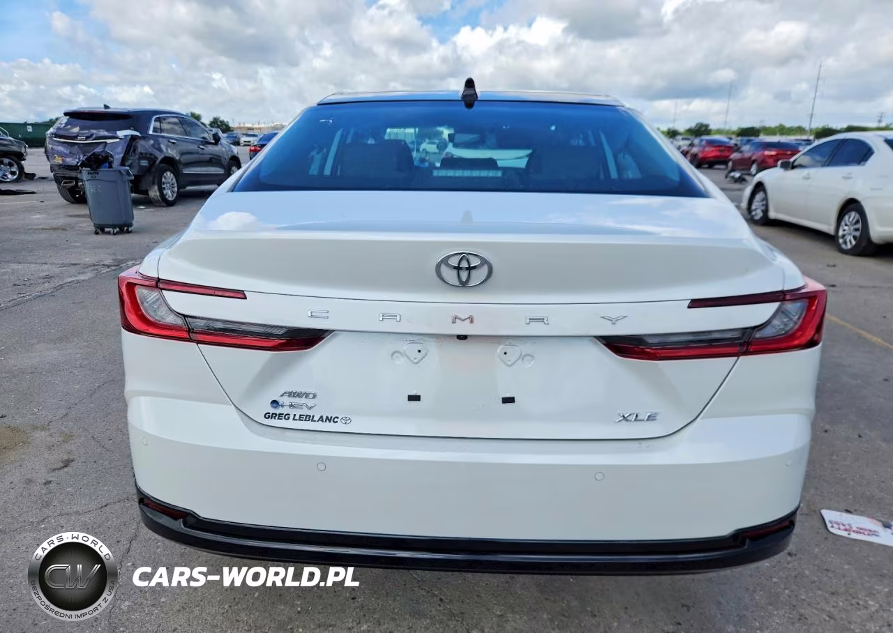 2026 Toyota Camry Xle VIN:4T1DBADK9TU057593 - 6