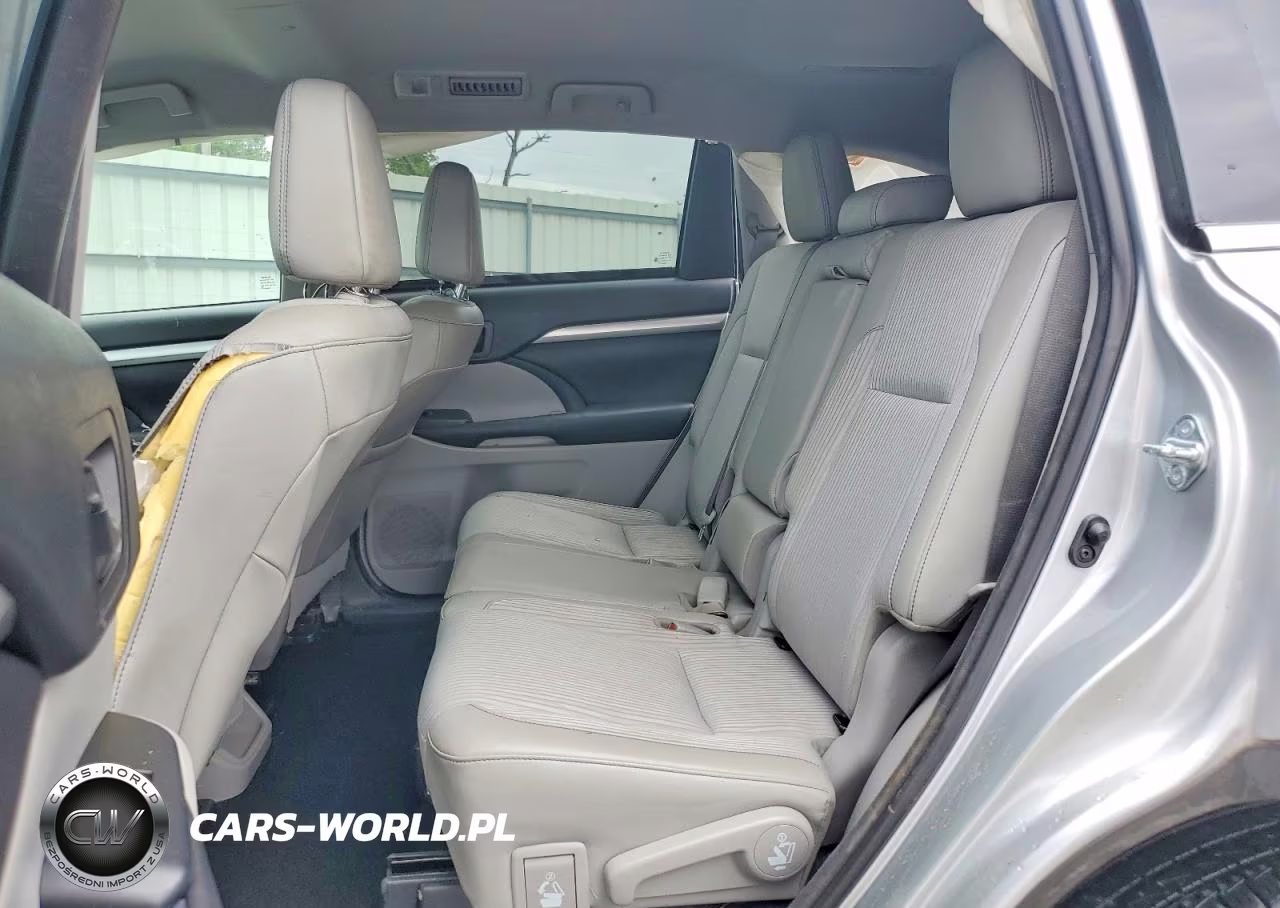 2017 Toyota Highlander Le Plus VIN:5TDBZRFH1HS423226 - 11