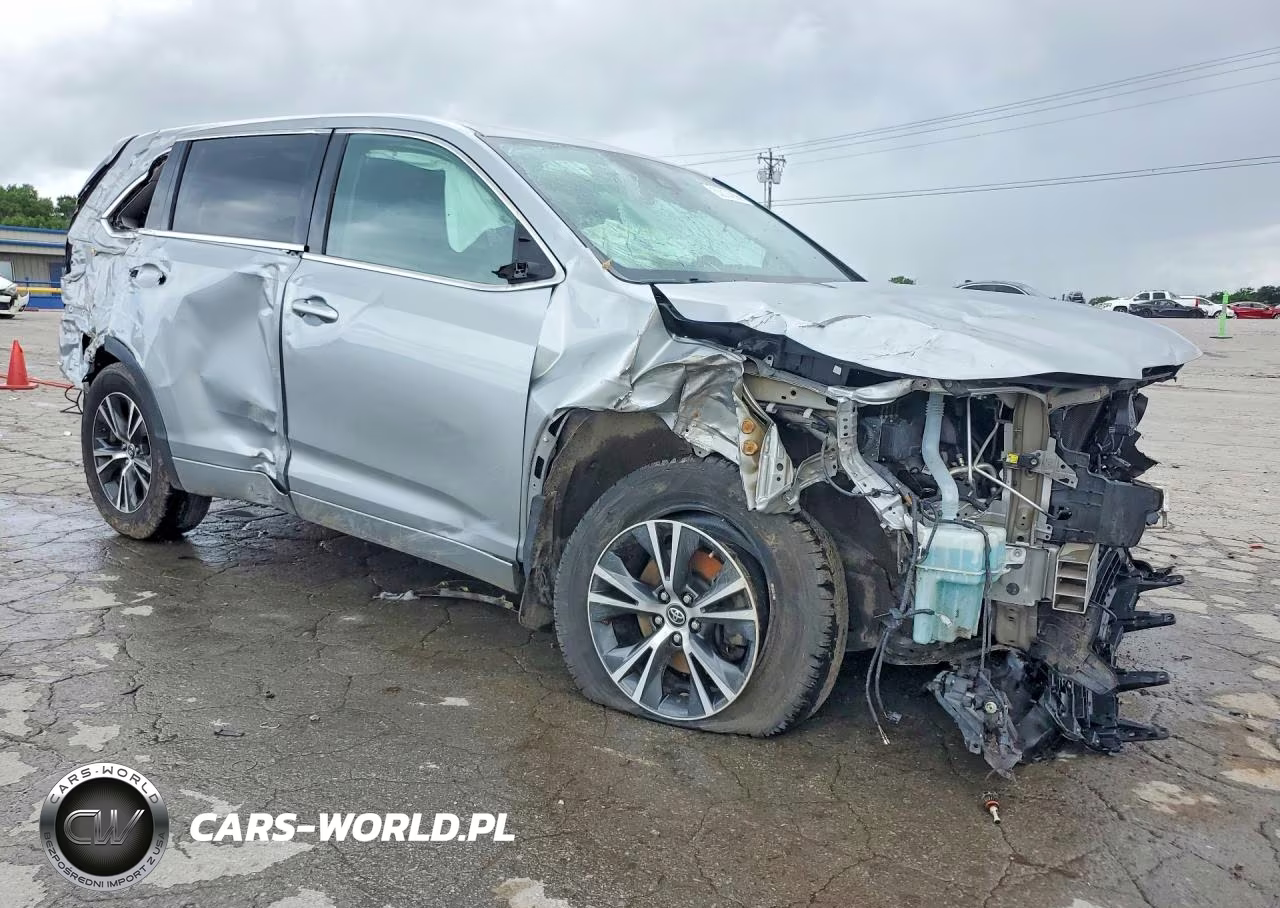 2017 Toyota Highlander Le Plus VIN:5TDBZRFH1HS423226 - 4