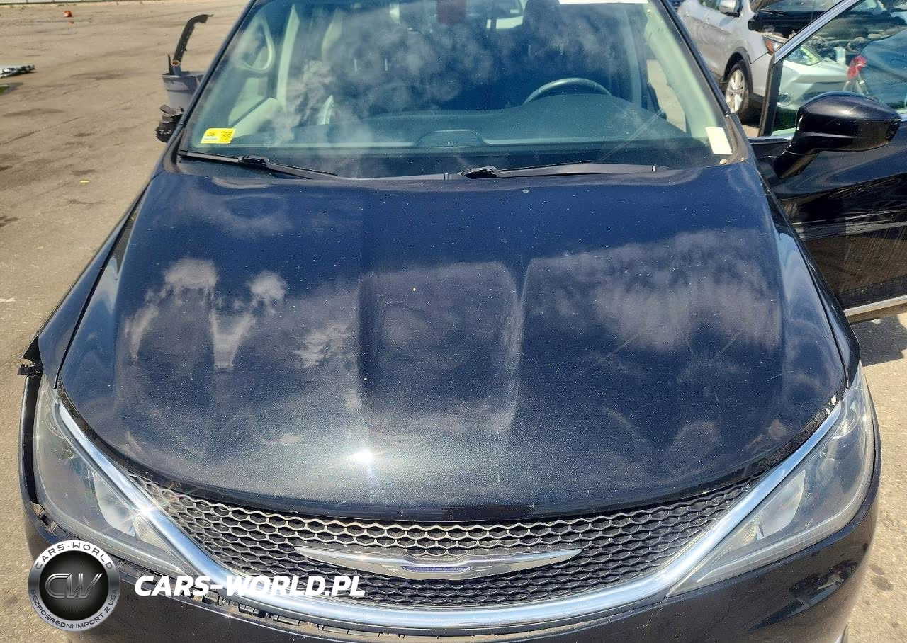 2017 Chrysler Pacifica Touring L Plus VIN:2C4RC1EG4HR577125 - 12