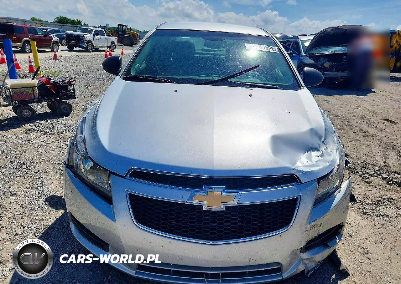 2012 Chevrolet Cruze Ls VIN:1G1PC5SH2C7217754 - 5