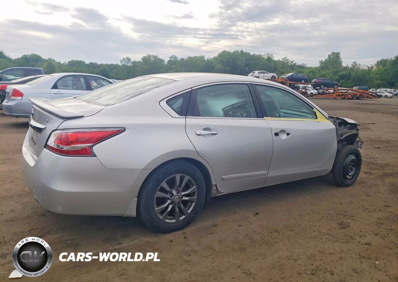 2015 Nissan Altima 2.5 S VIN:1N4AL3AP9FC213759 - 3