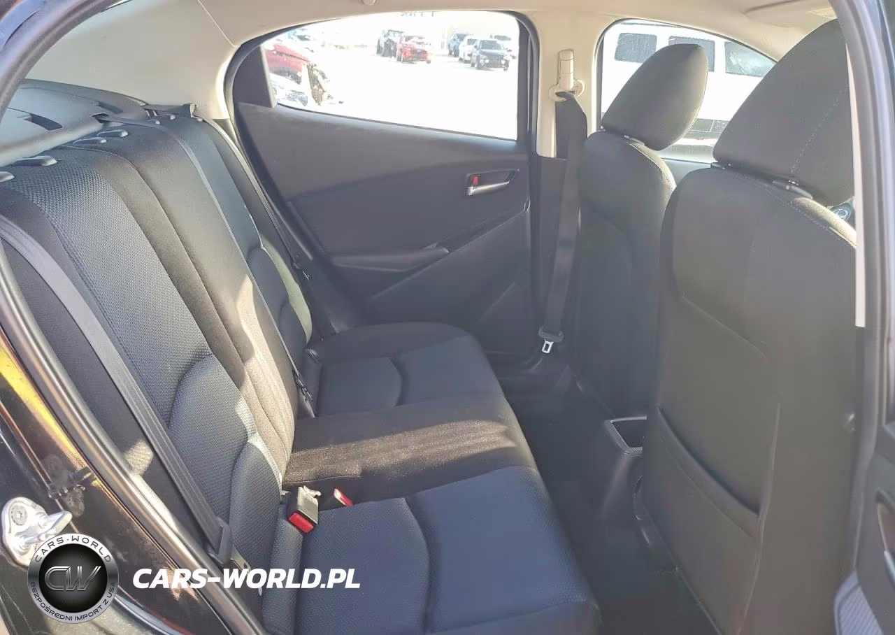 2016 Scion Ia Base VIN:3MYDLBZV0GY108607 - 10