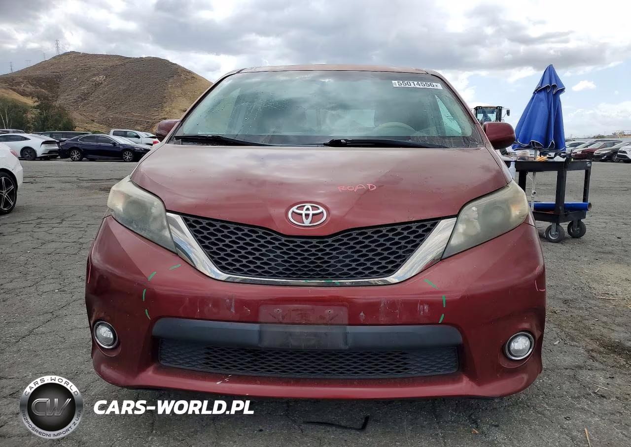 2013 Toyota Sienna Sport VIN:5TDXK3DCXDS289681 - 5