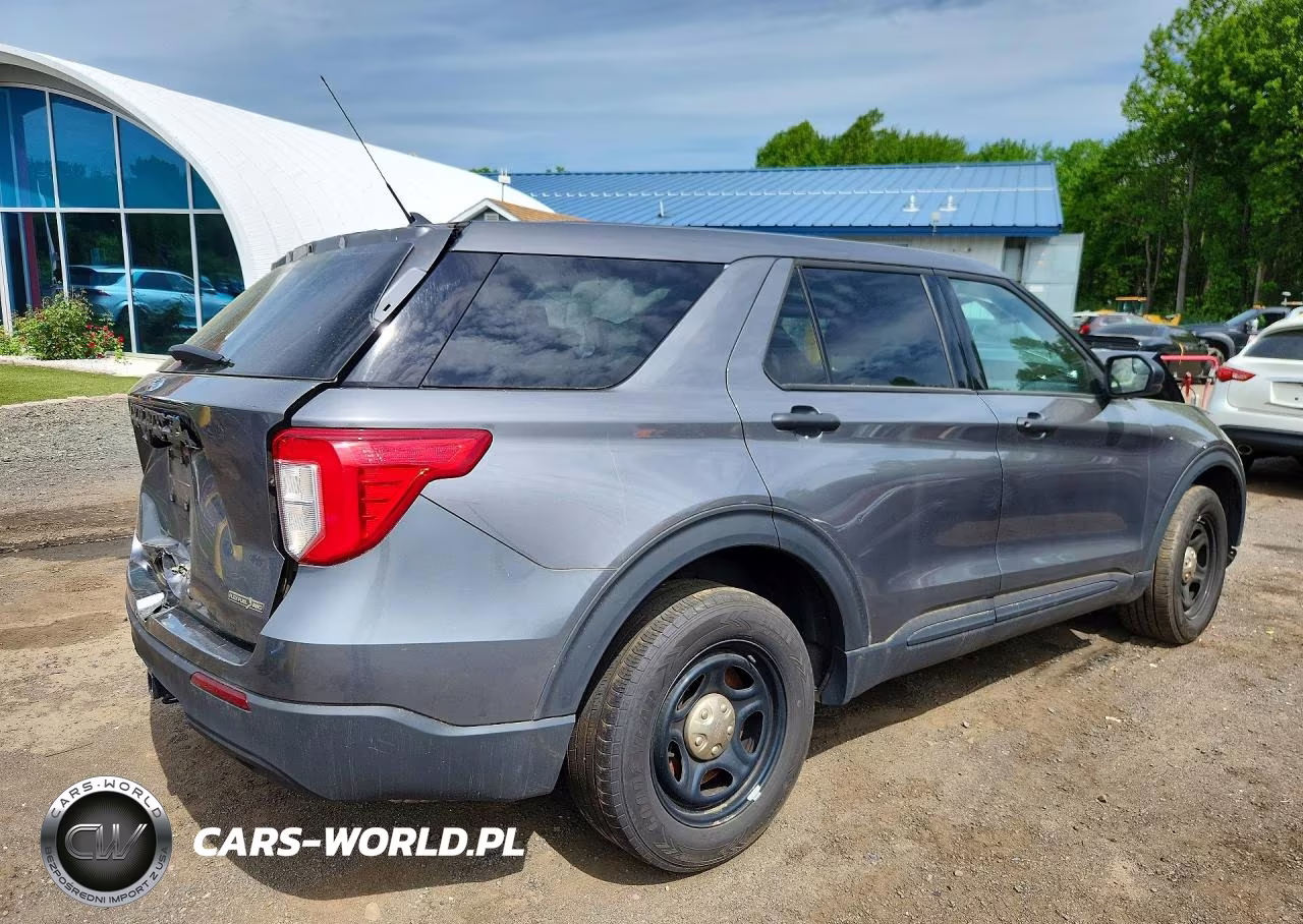 2023 Ford Explorer Police Interceptor VIN:1FM5K8AB7PGC07786 - 3