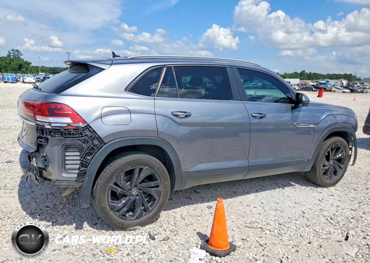 2020 Volkswagen Atlas Cross Sport S VIN:1V2GC2CA2LC223082 - 3