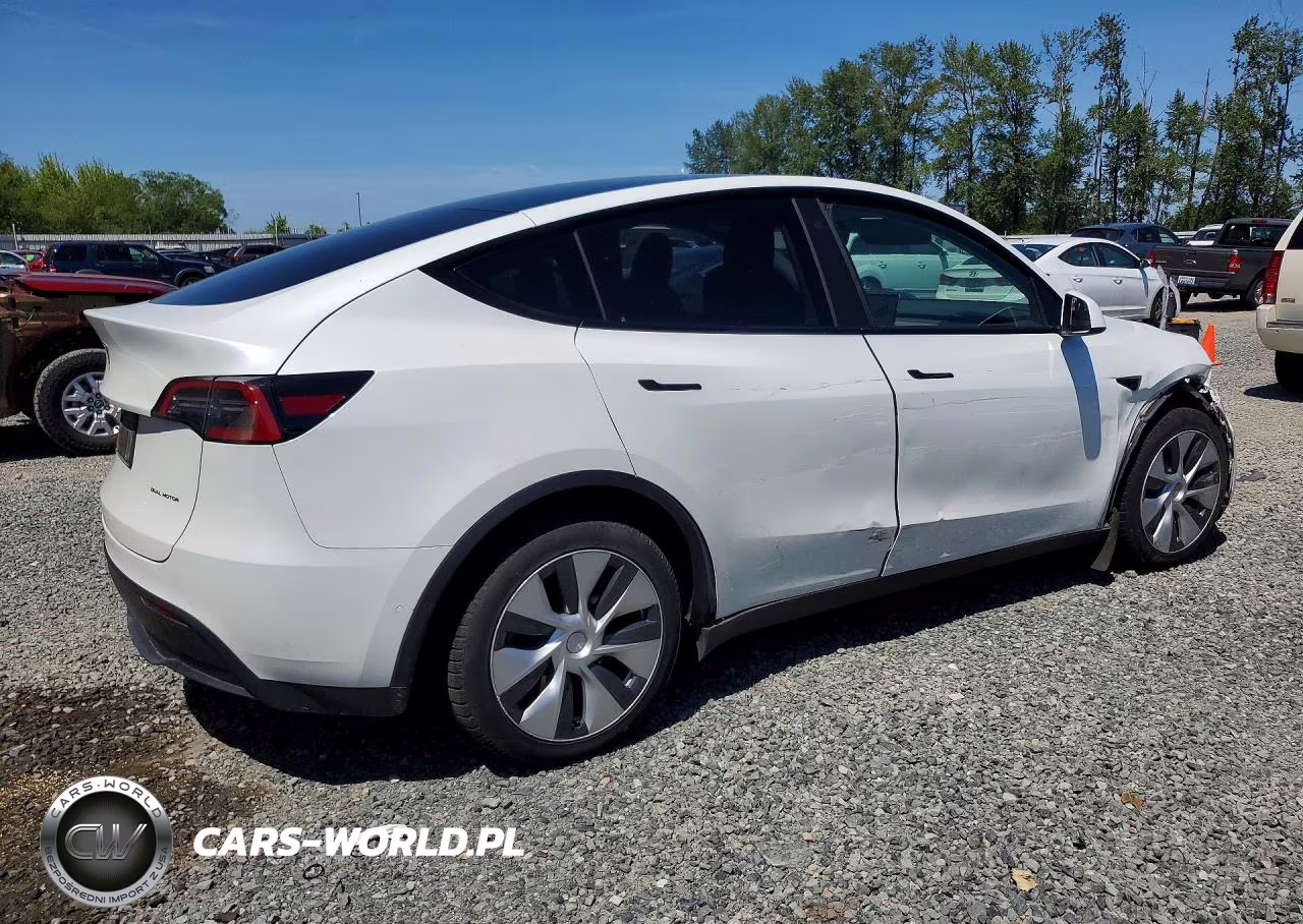 2021 Tesla Model Y VIN:5YJYGDEE1MF198198 - 3