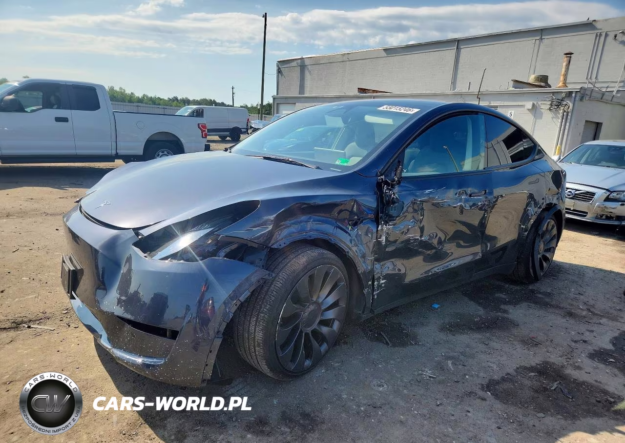 2025 Tesla Model Y – zdjęcie 1 z 12