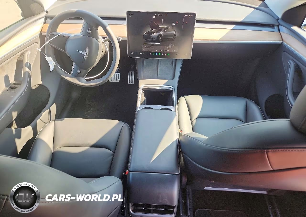 2025 Tesla Model Y VIN:7SAYGDEF7SA350930 - 8