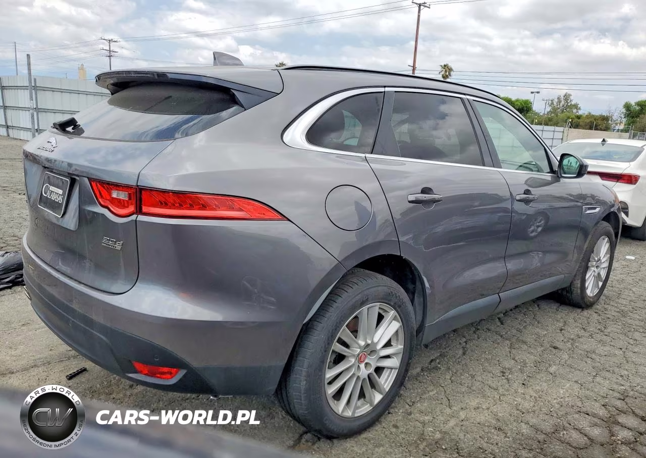 2019 Jaguar F-Pace Prestige VIN:SADCK2FN7KA394832 - 3