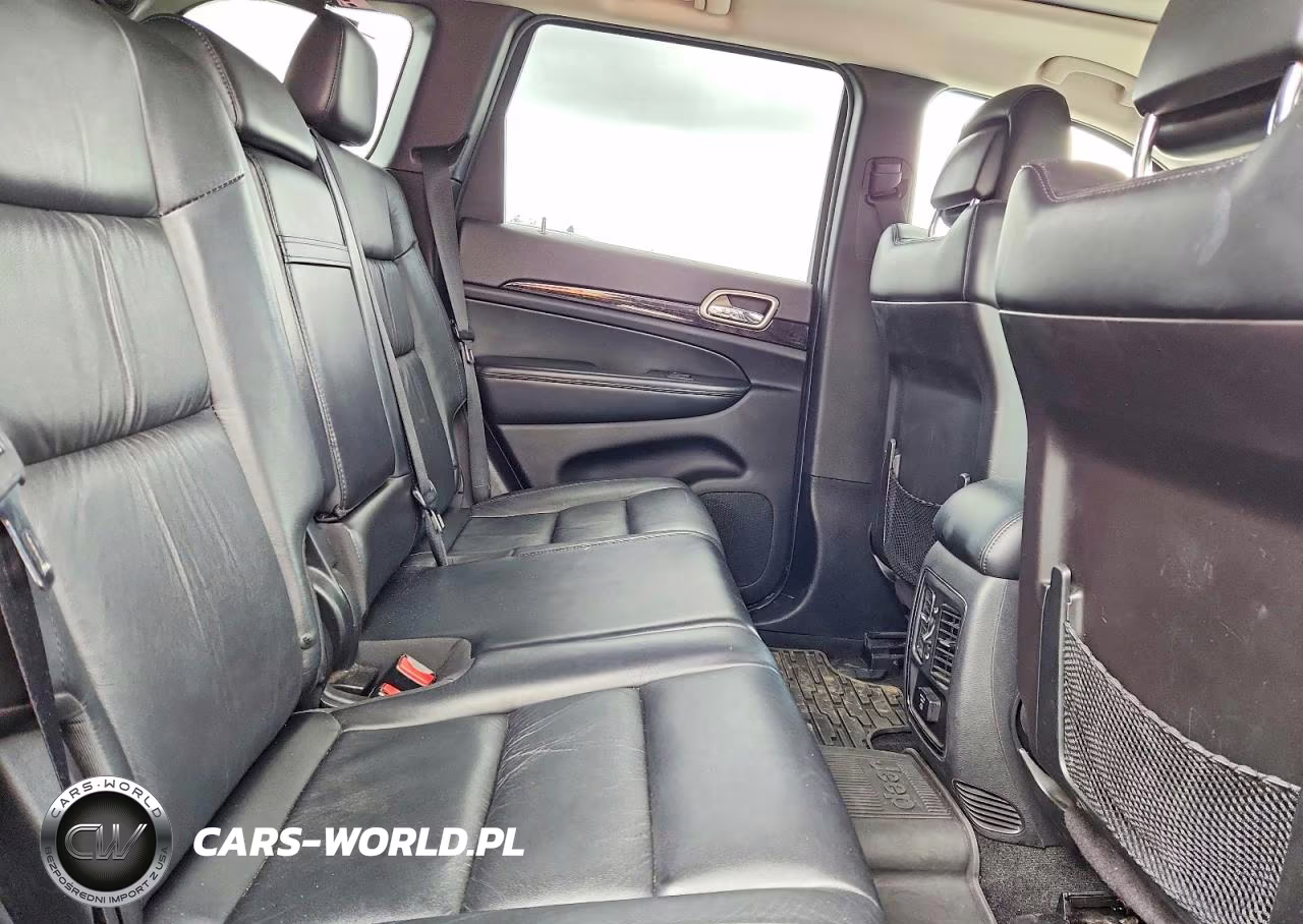 2012 Jeep Grand Cherokee Laredo VIN:1C4RJFAG9CC268132 - 11