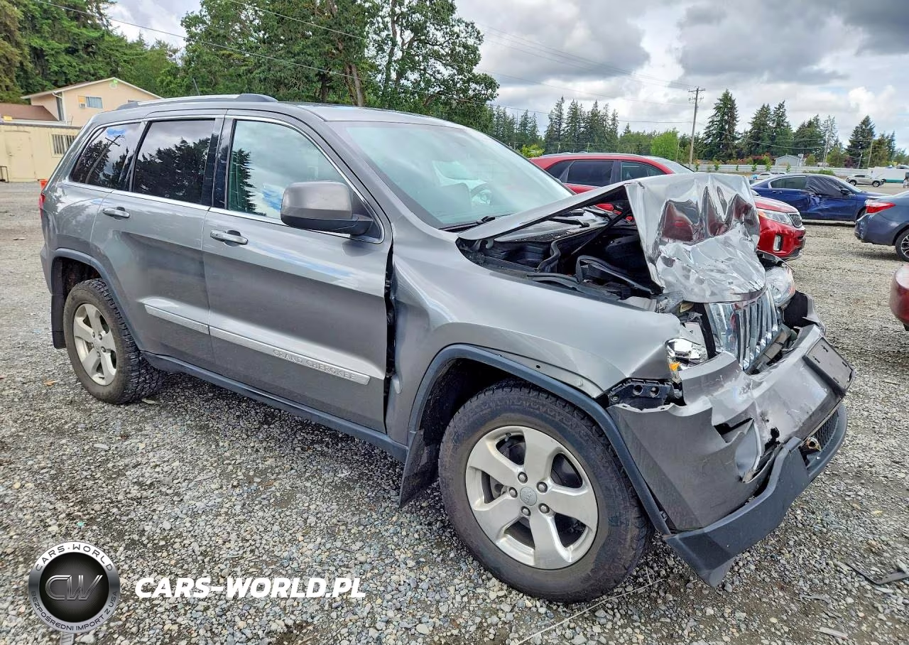 2012 Jeep Grand Cherokee Laredo VIN:1C4RJFAG9CC268132 - 4