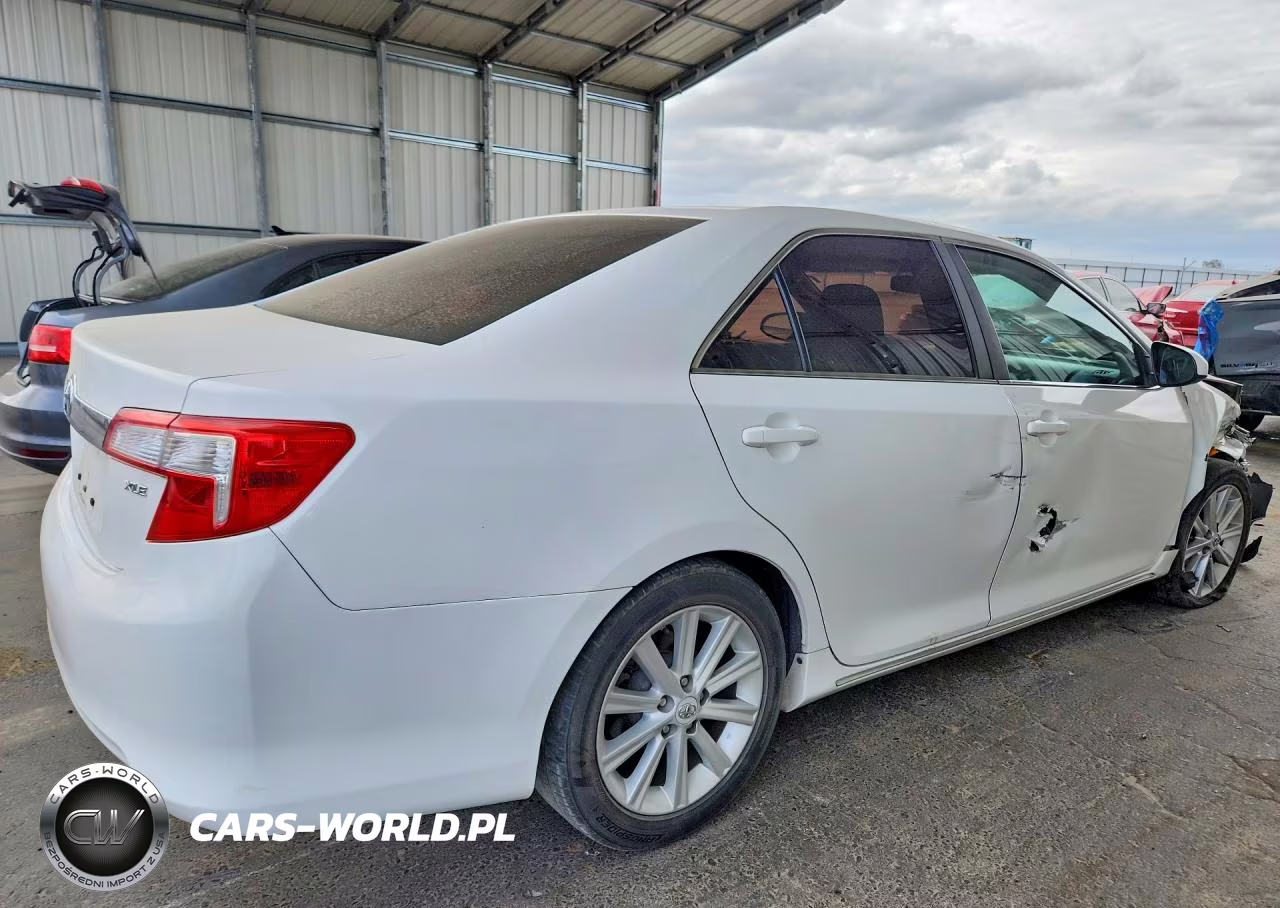 2013 Toyota Camry Xle VIN:4T4BF1FK4DR279314 - 3