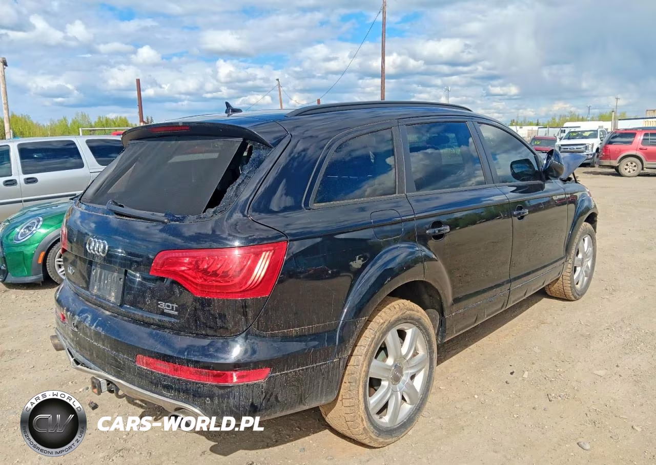 2015 Audi Q7 Premium Plus VIN:WA1LGAFE2FD026421 - 3