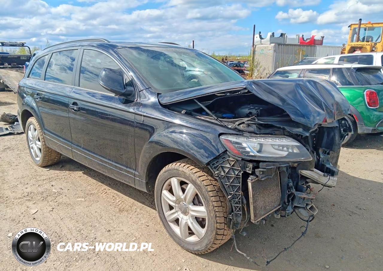 2015 Audi Q7 Premium Plus VIN:WA1LGAFE2FD026421 - 4