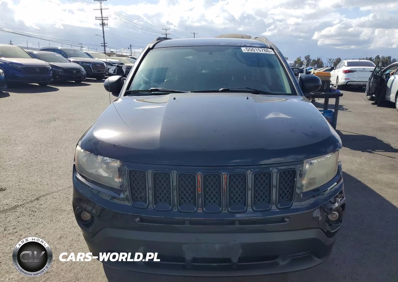 2015 Jeep Compass Sport VIN:1C4NJCBA9FD297801 - 5